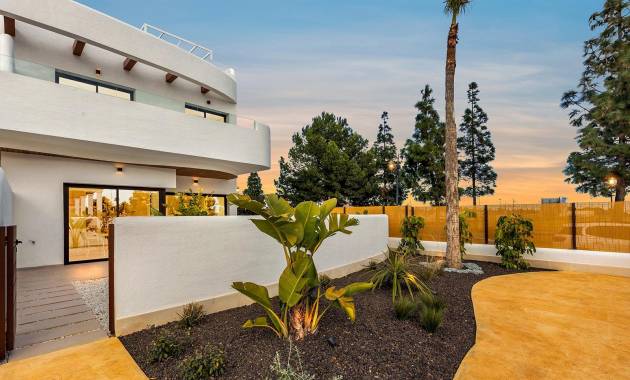 Adosado / Bungalow · Nueva construcción  · Los Alcazares · La Serena Golf