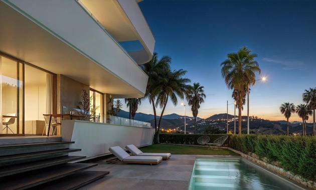 Apartamentos · Nueva construcción  · Estepona · Las Mesas