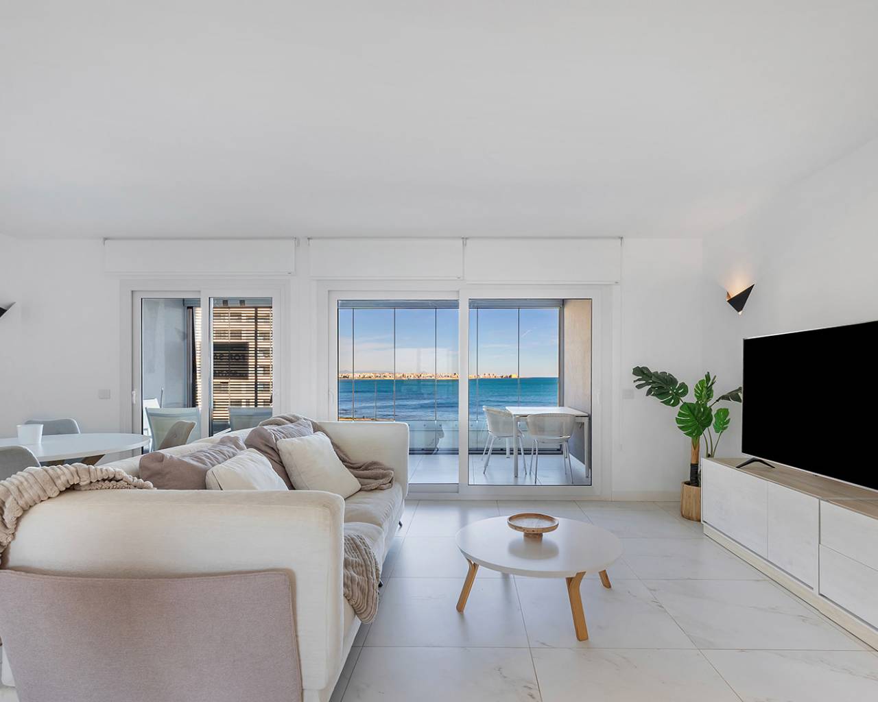 Apartamentos - Venta - Torrevieja - BE-74483