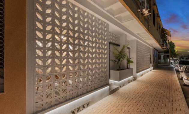 Apartments · New Build · Torrevieja · Playa Los Naufragos