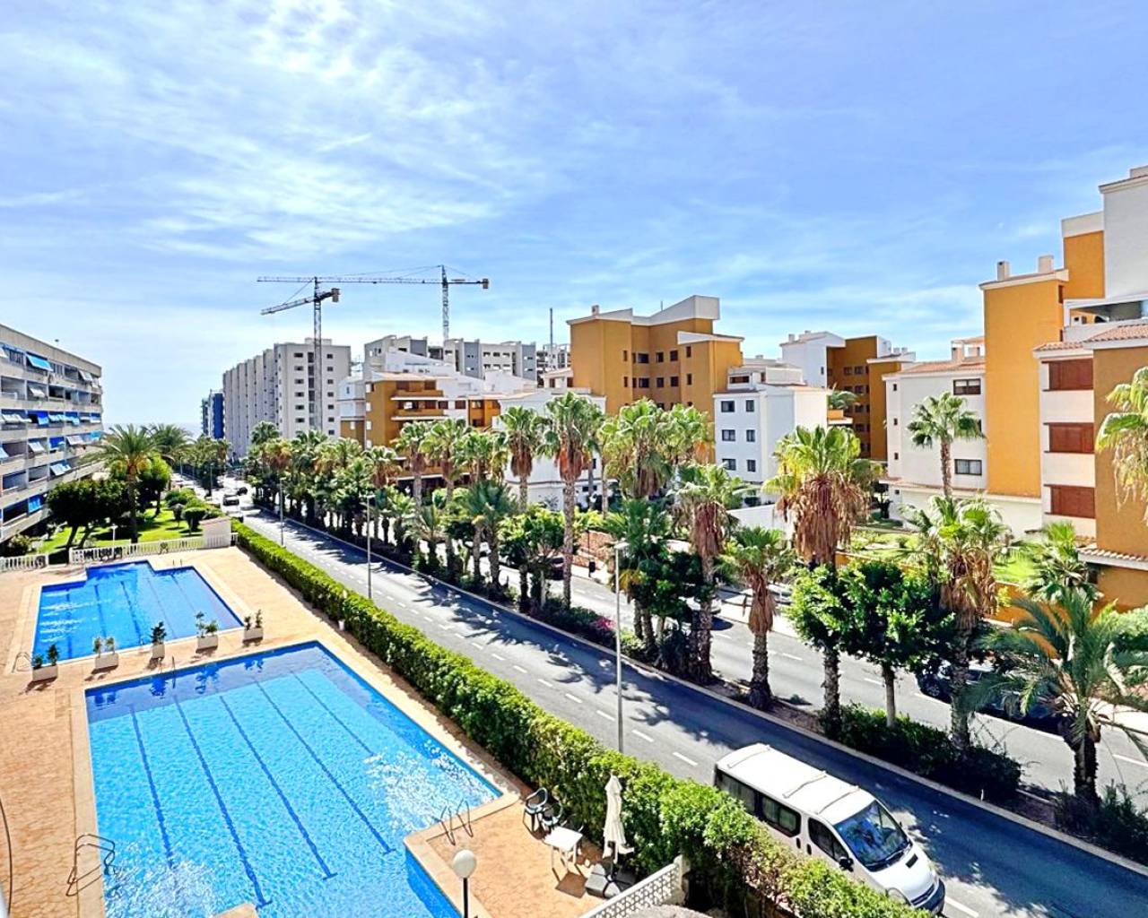 Apartments - Resale - Torrevieja - BE-74661