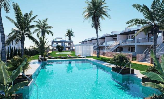 Bungalow  / Townhouse ·  · Pilar de La Horadada · pueblo