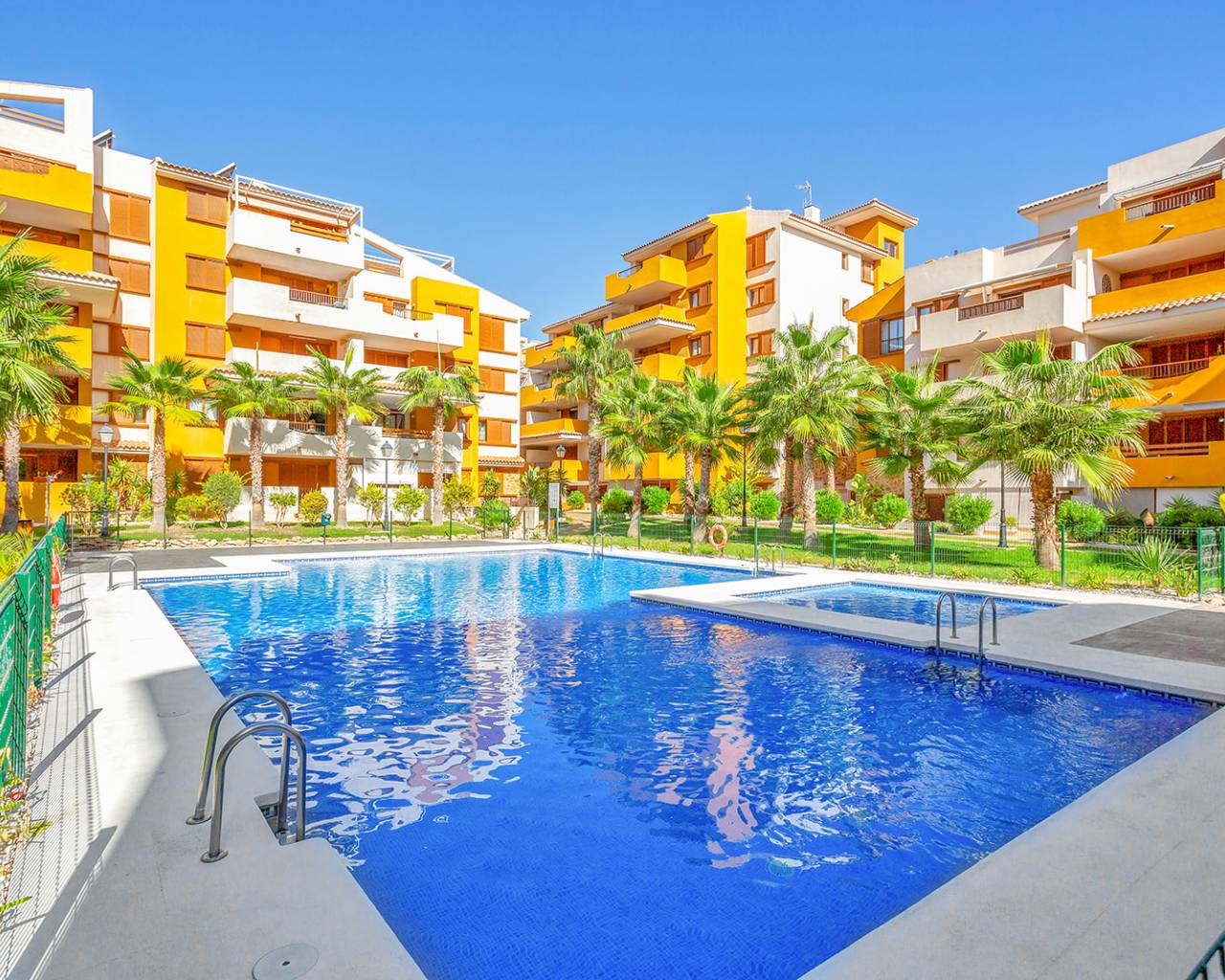 Resale - Apartments - Punta Prima - La Recoleta