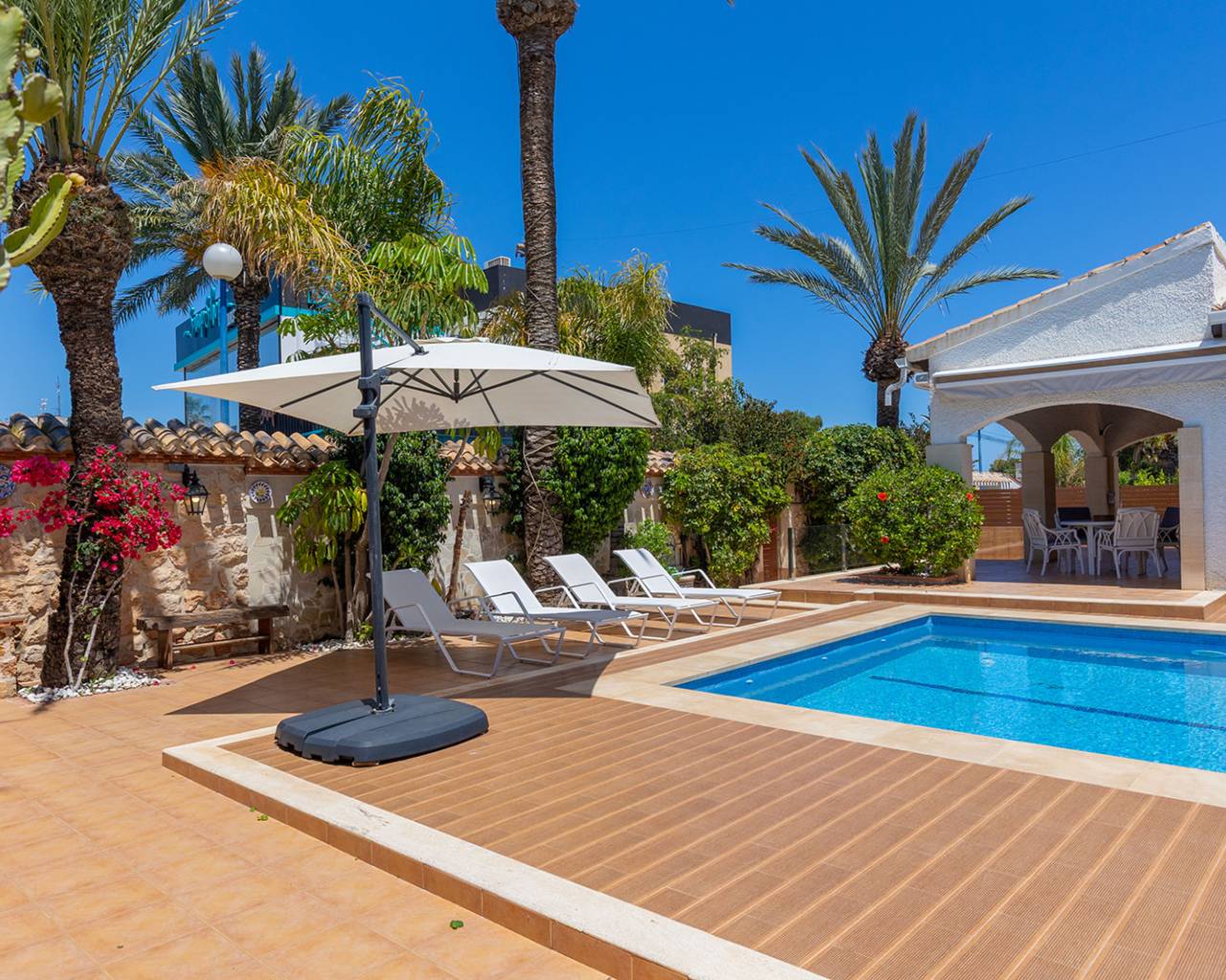 Resale - Villas - Orihuela Costa - Punta Prima