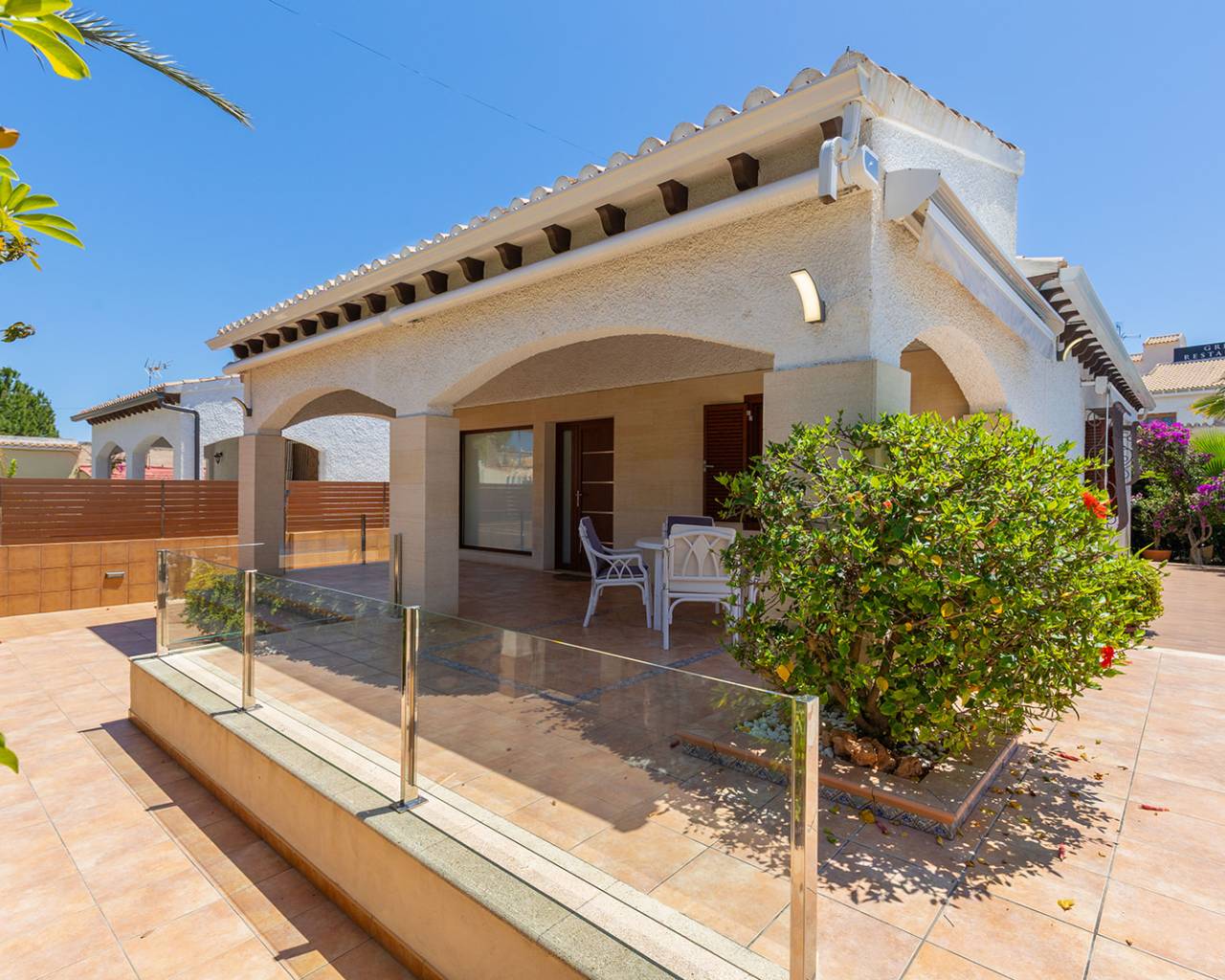 Resale - Villas - Orihuela Costa - Punta Prima