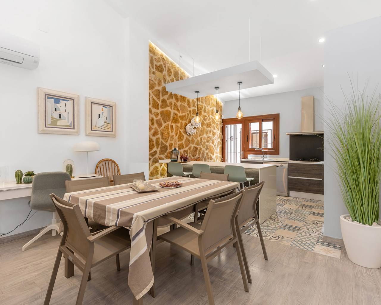 Resale - Villas - Orihuela Costa - Punta Prima