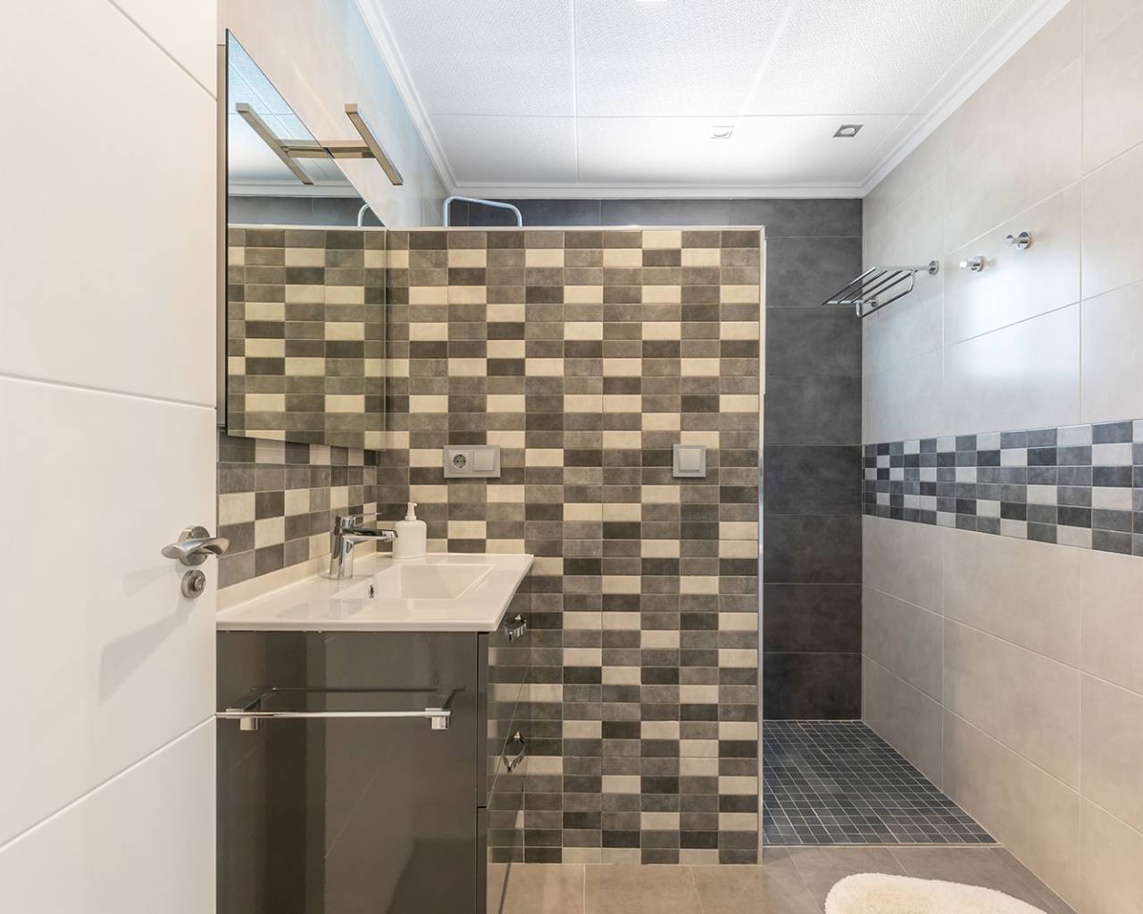 Resale - Villas - Orihuela Costa - Punta Prima