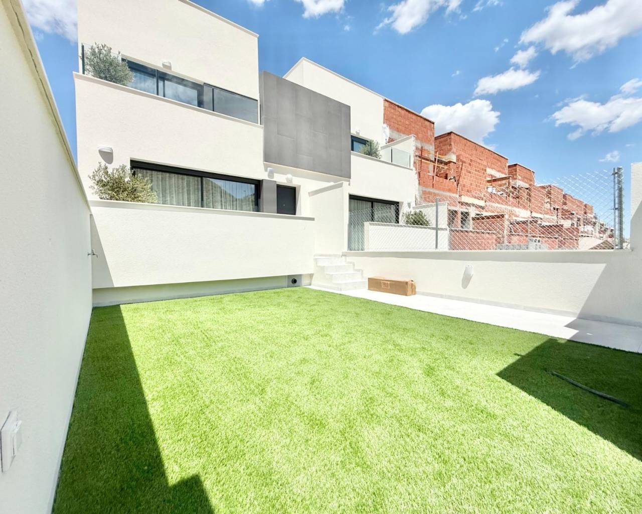  - Bungalow  / Townhouse - Cox - Sin Zona