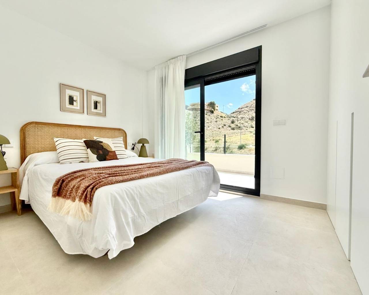  - Bungalow  / Townhouse - Cox - Sin Zona