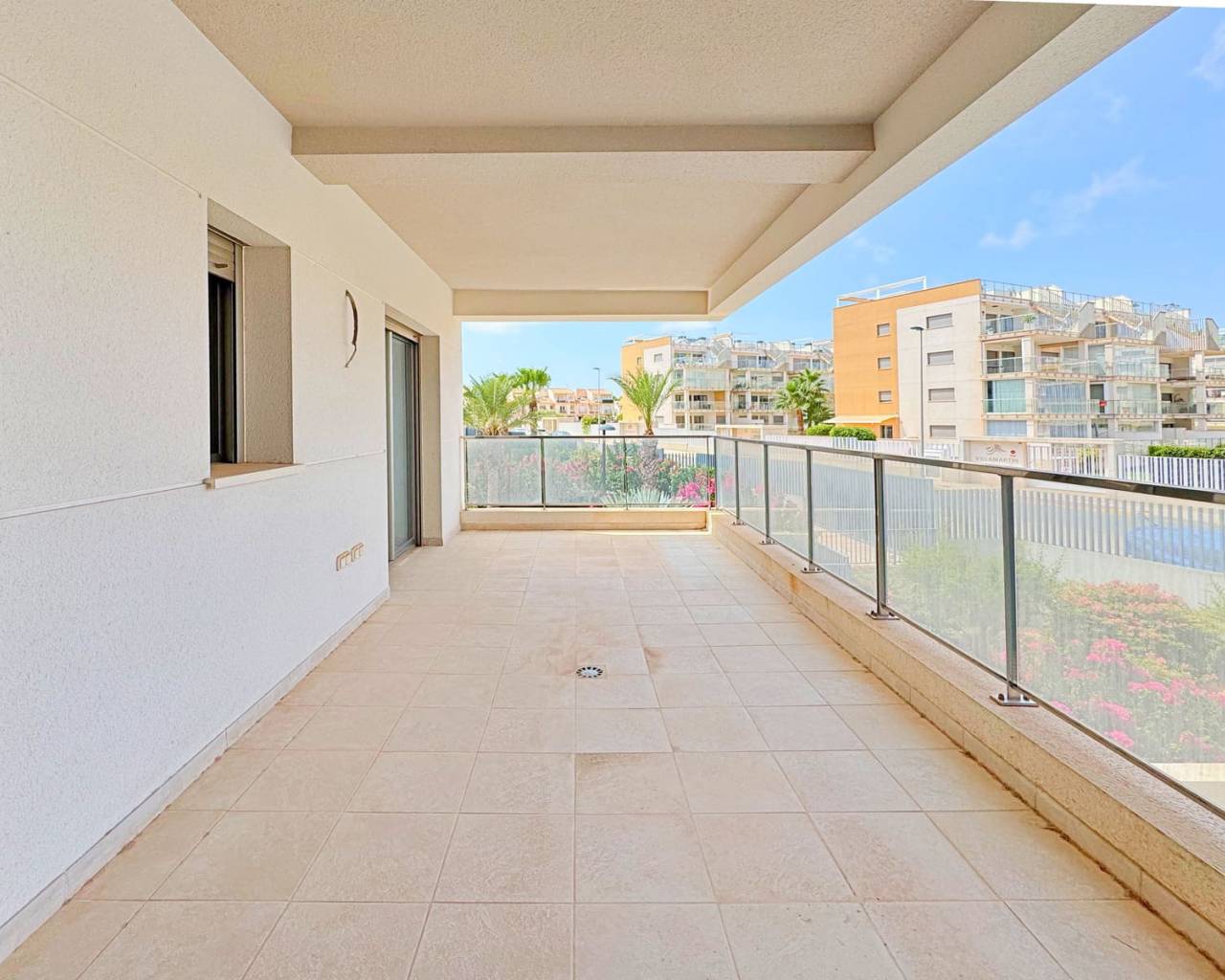 Resale - Apartments - Orihuela Costa - Villamartín