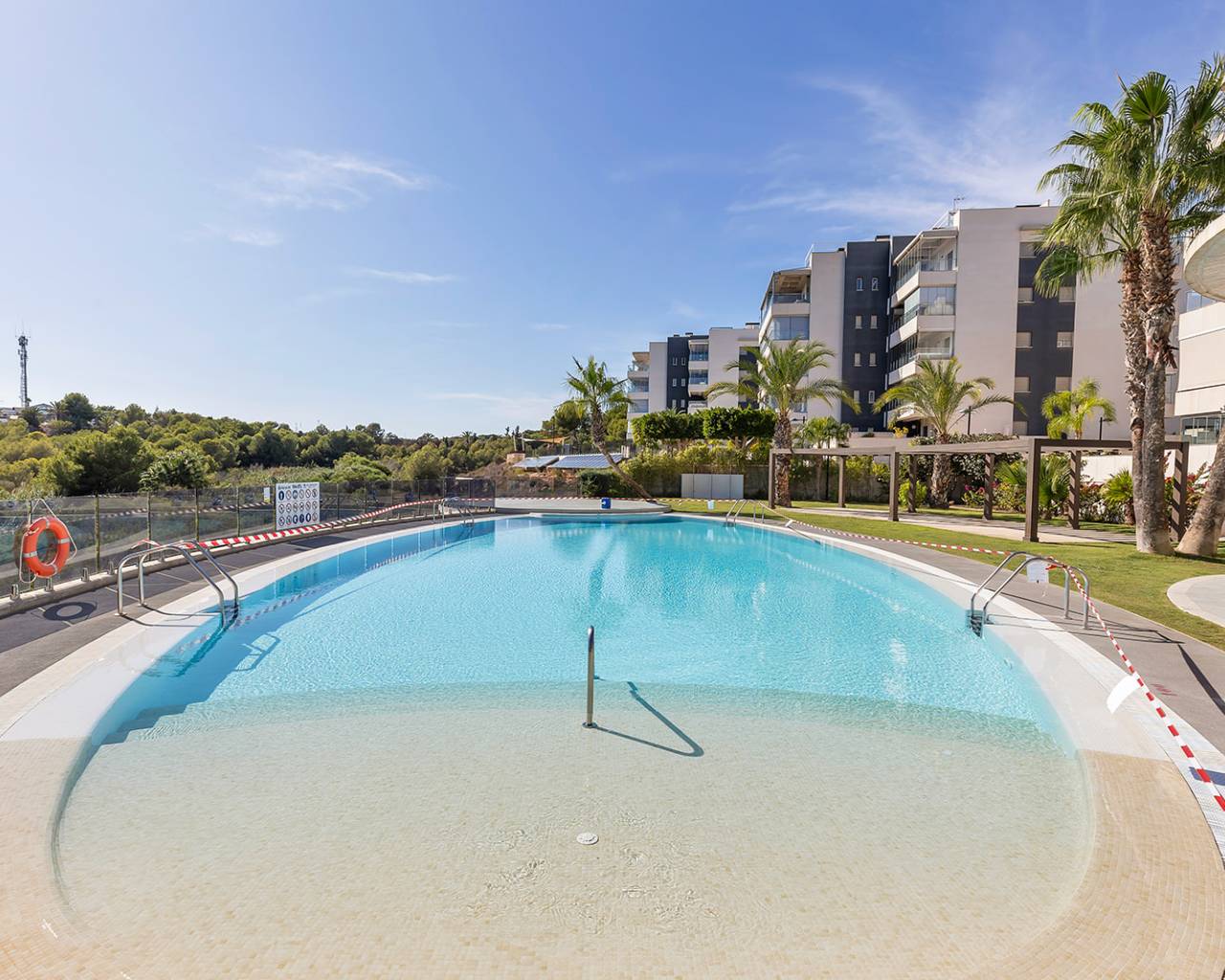 Resale - Apartments - Orihuela Costa - Villamartín