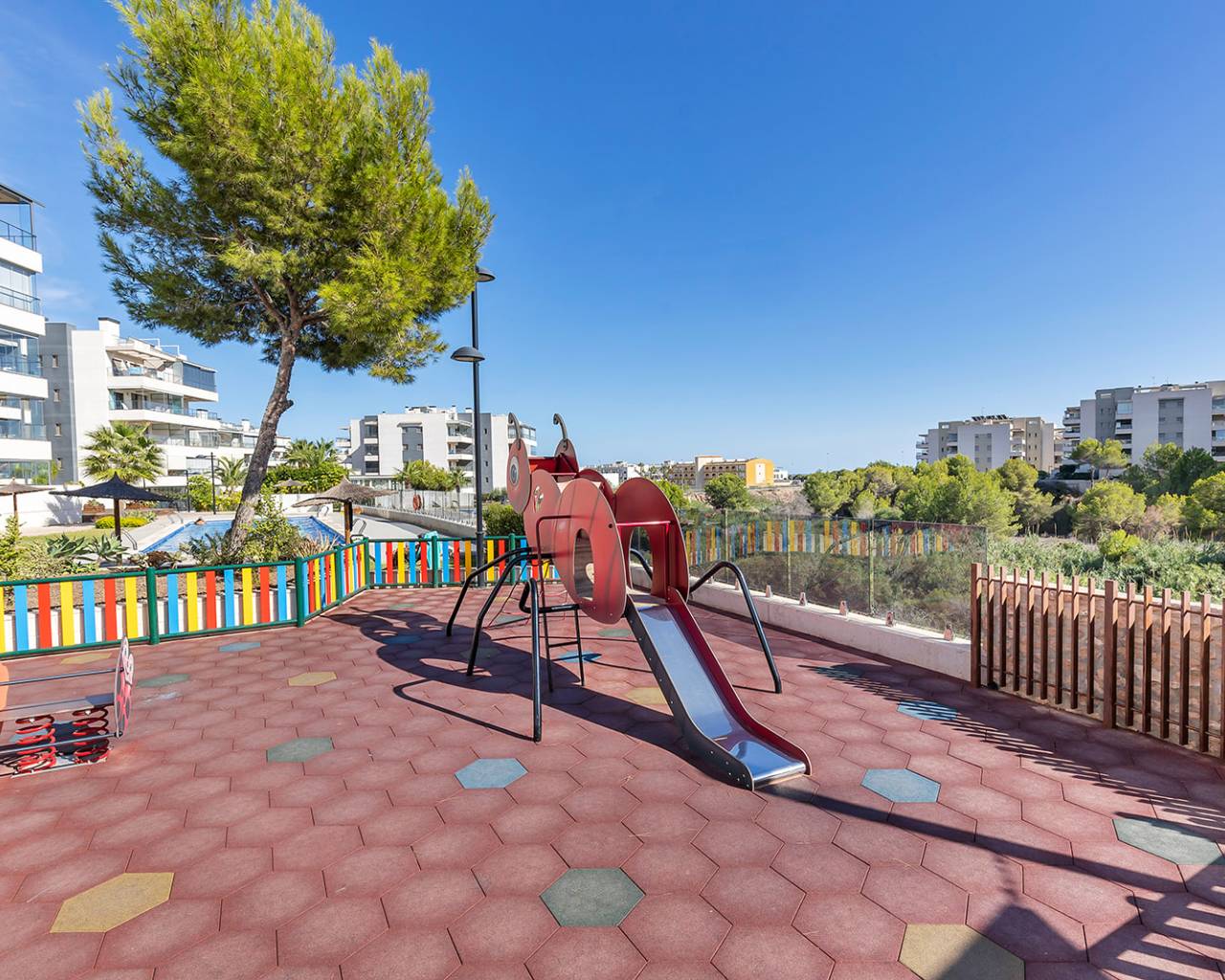 Resale - Apartments - Orihuela Costa - Villamartín