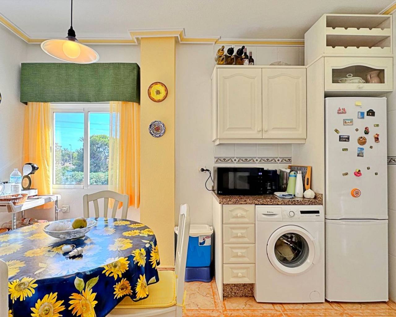 Resale - Apartments - Orihuela Costa - La Zenia