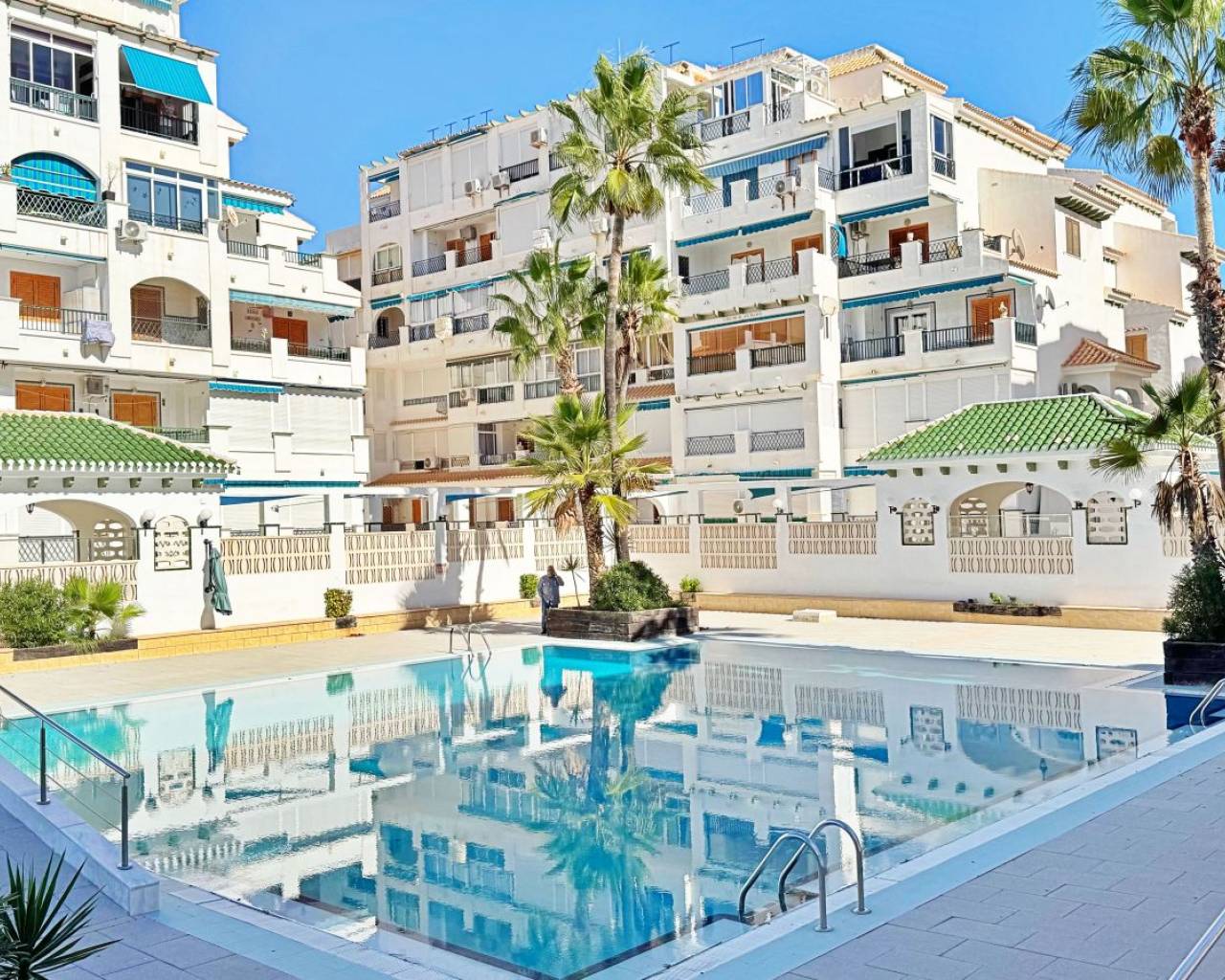 Resale - Apartments - Torrevieja - La Mata