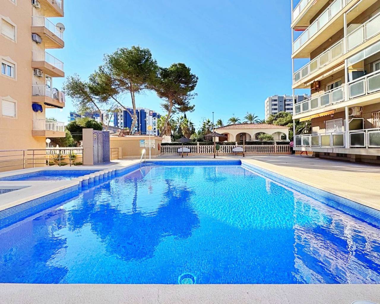 Resale - Apartments - Torrevieja - Rocio del Mar