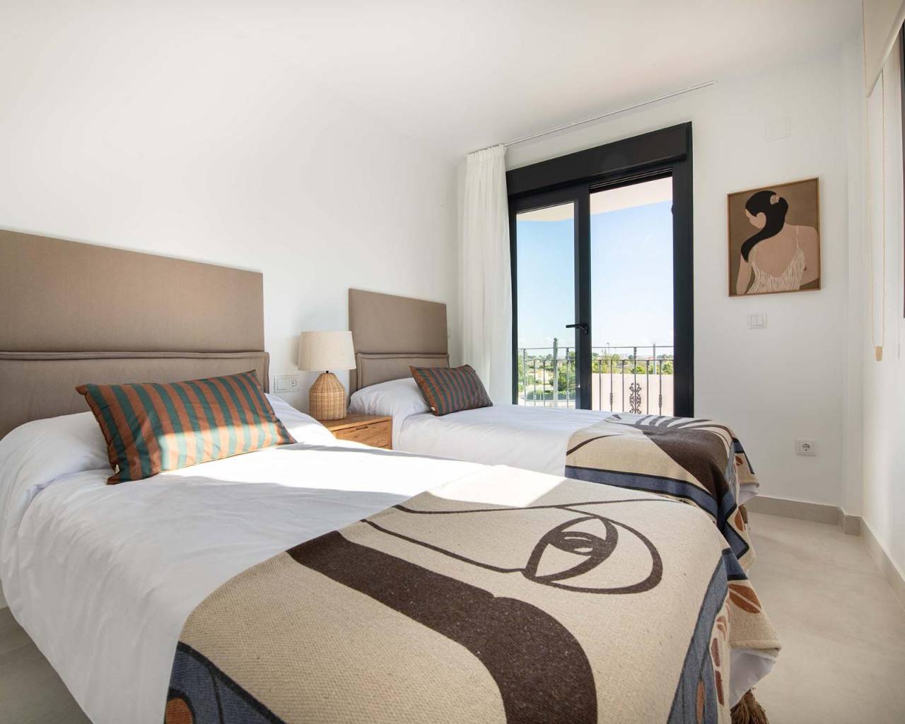 New Build - Bungalow  / Townhouse - Cox - San Fernando