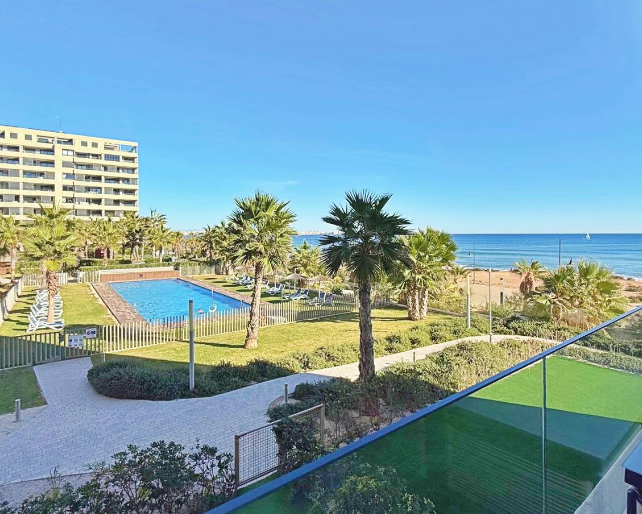 Resale - Apartments - Torrevieja - Punta Prima