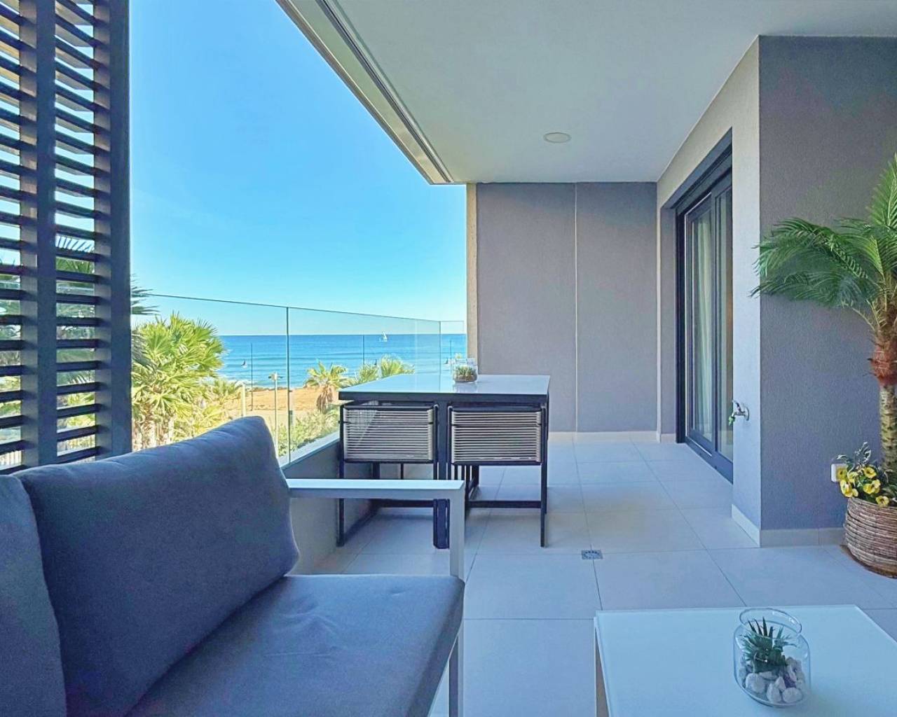 Resale - Apartments - Torrevieja - Punta Prima