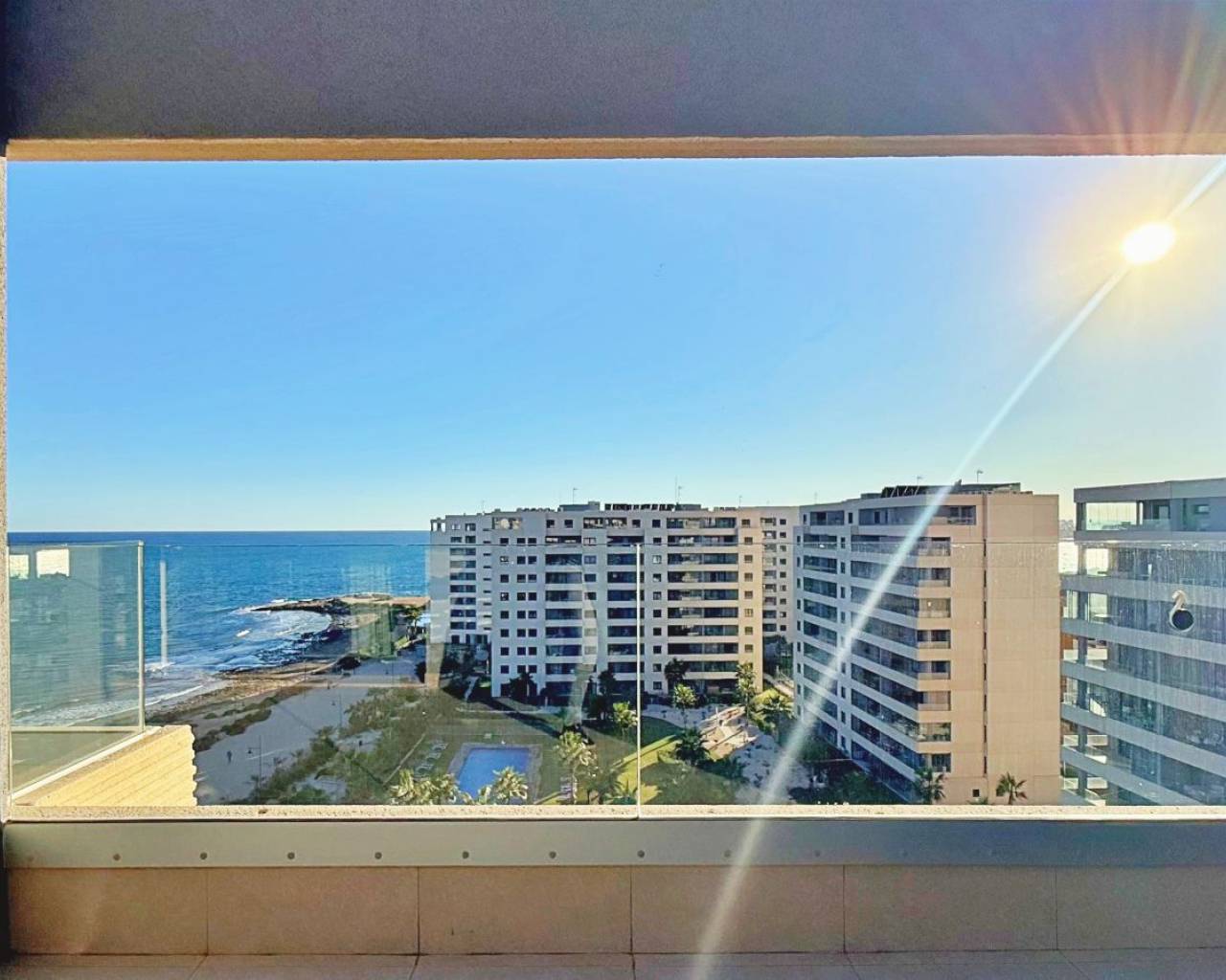 Resale - Apartments - Torrevieja - Punta Prima