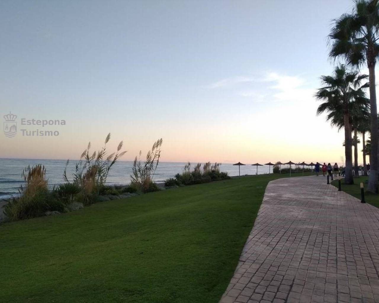 Nueva construcción  - Apartamentos - Estepona - Playa de La Rada