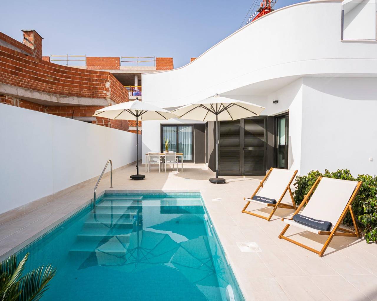 Nueva construcción  - Villas - Torrevieja - Lago Jardín II