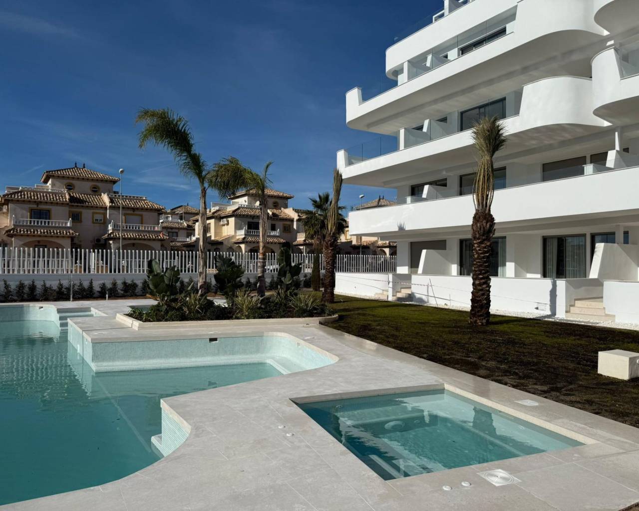 Nueva construcción  - Apartamentos - Orihuela Costa - Lomas de Cabo Roig