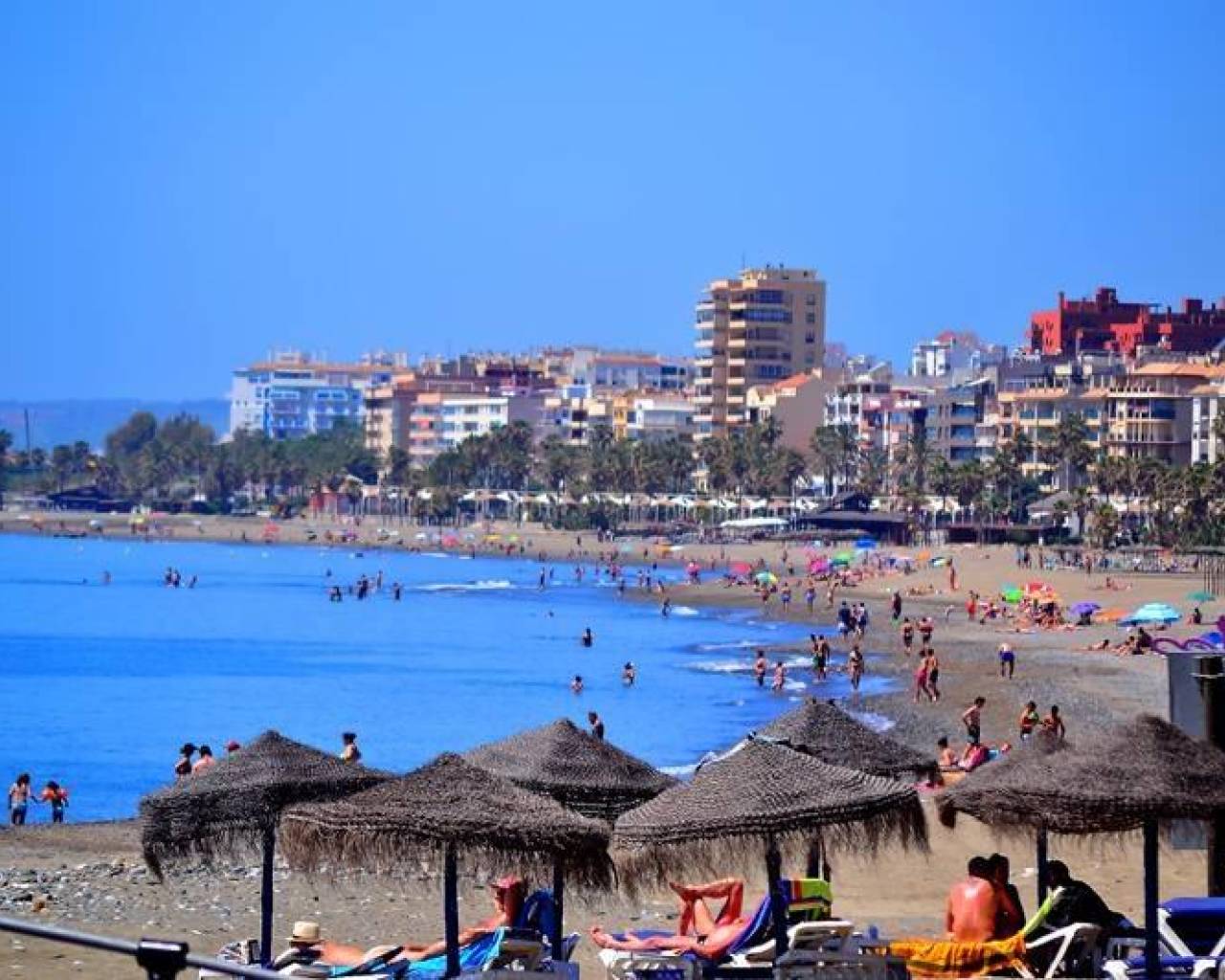 Nueva construcción  - Apartamentos - Estepona - Playa La Rada