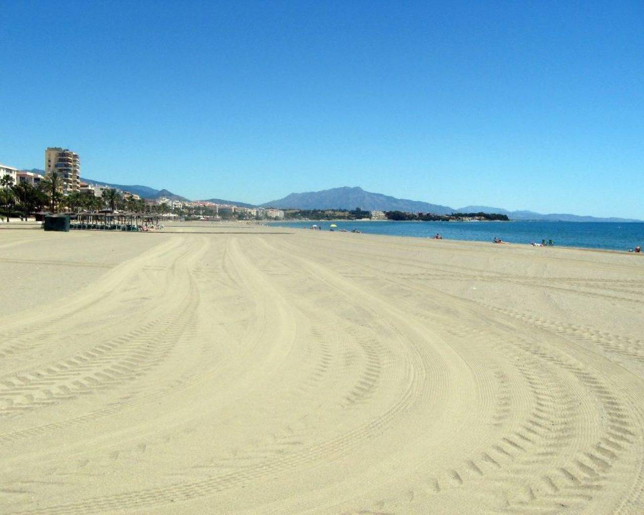 Nueva construcción  - Apartamentos - Estepona - Playa La Rada