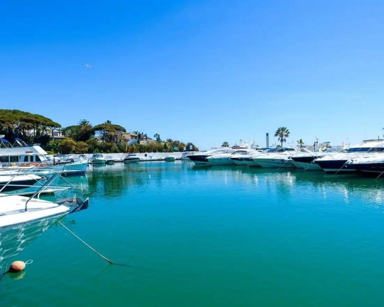 Nueva construcción  - Apartamentos - Marbella - Cabopino Golf