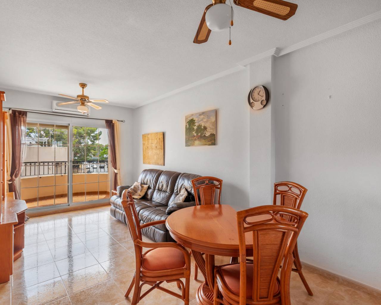 Resale - Apartments - Orihuela - Villamartin