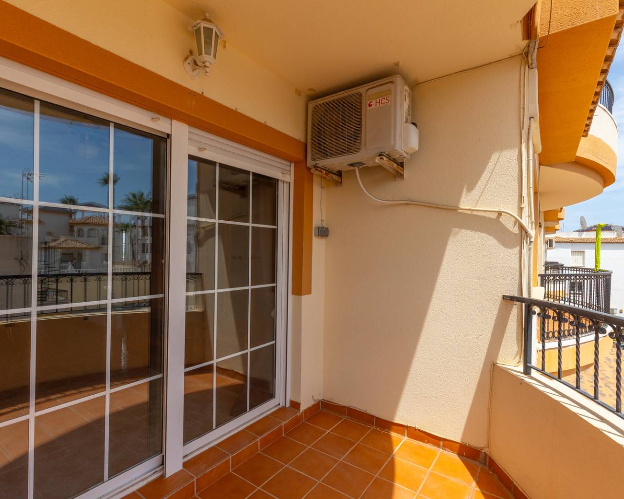 Resale - Apartments - Orihuela - Villamartin