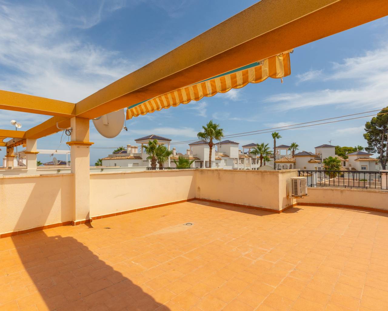Resale - Apartments - Orihuela - Villamartin
