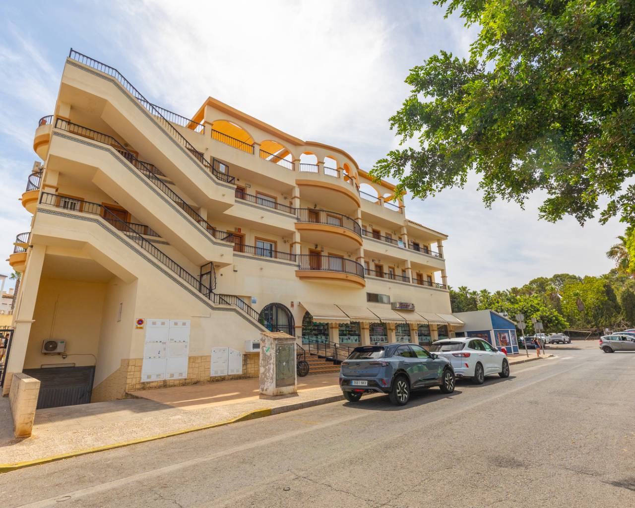 Resale - Apartments - Orihuela - Villamartin